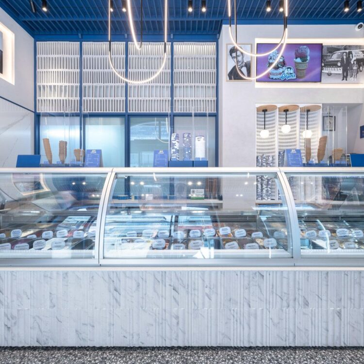 THEMIS ICE CREAM-HEADER 2+LAND