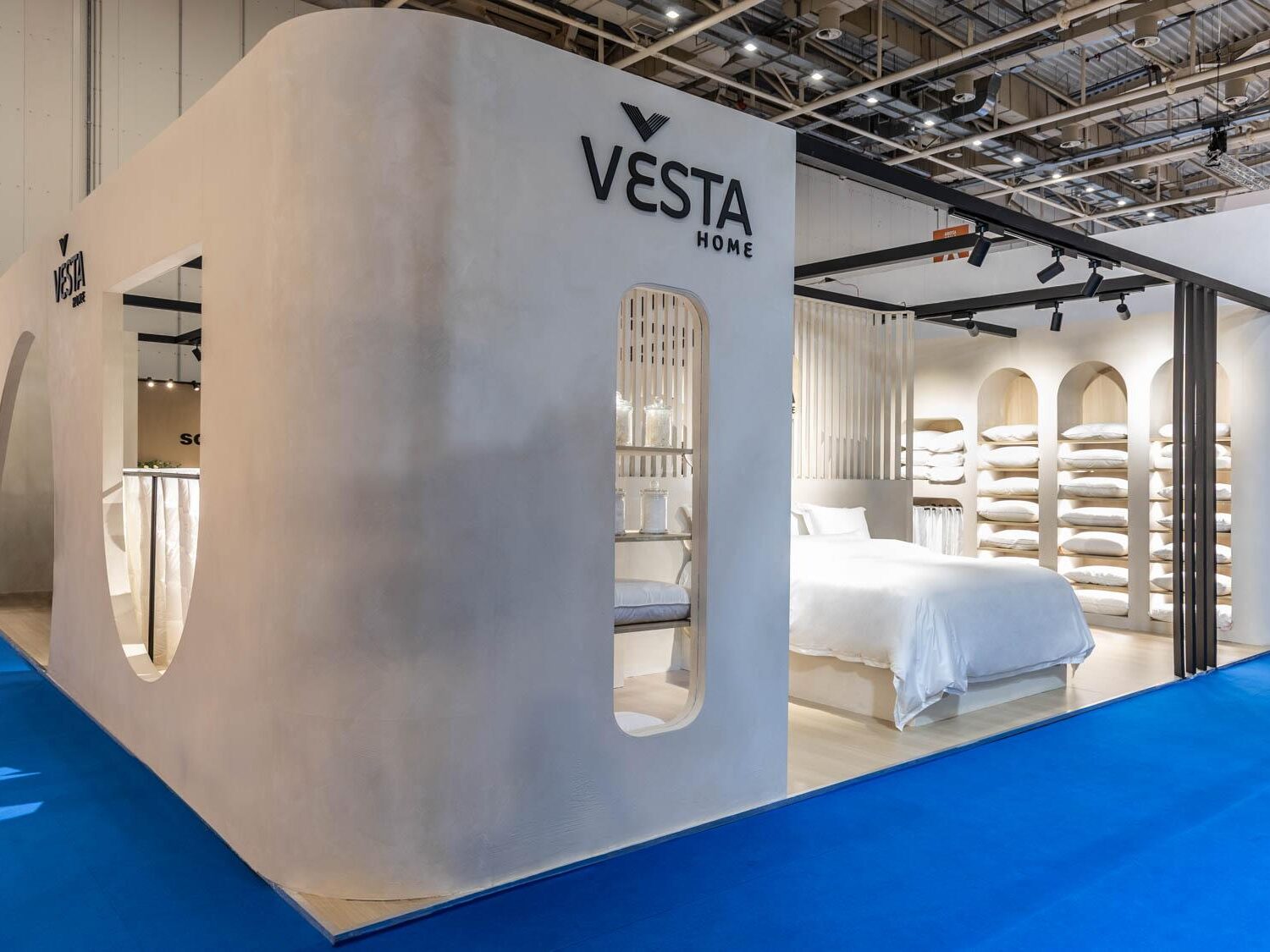 VESTA XENIA 2025-HEADER 1